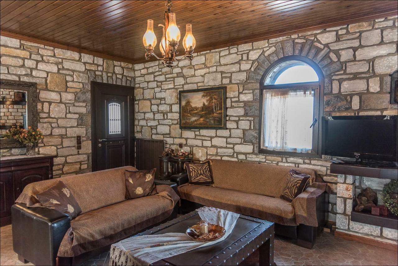Villa Stone Mansion Anavryti, Αμα 20569 Mistrá Exterior foto